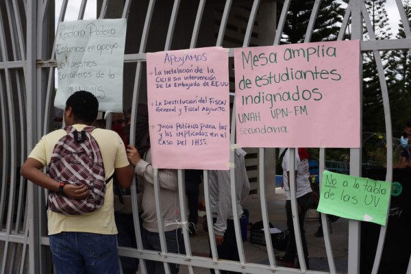 'Mientras estén tomadas las instalaciones no hay negociación'