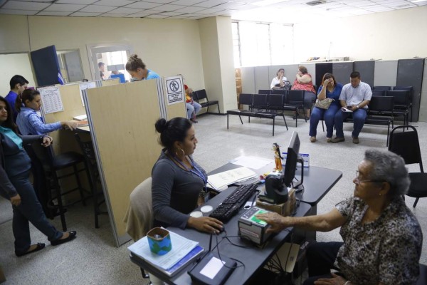 Migración emite más de 60 residencias al mes a extranjeros en San Pedro Sula