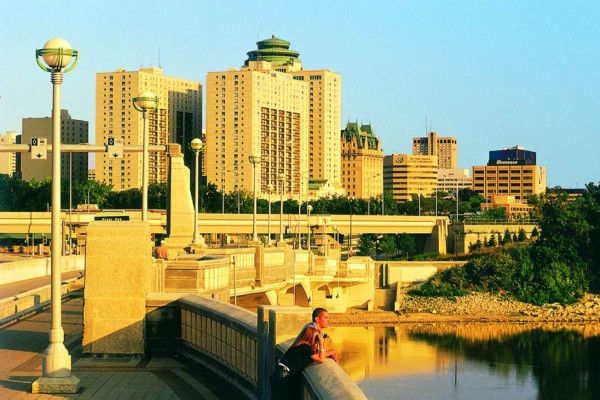 Anuncian instalación de consulado móvil en Manitoba, Canadá