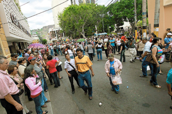 Maestros de Honduras se resisten volver a clases