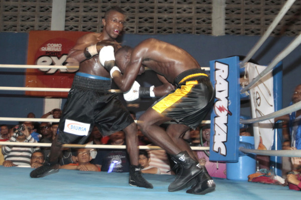 El 'Escorpión' destrozó al 'Muñeco' González