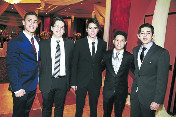 Gala de graduación de la escuela Serán