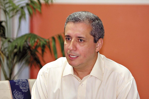 EUA asegura 25 bienes por estafa al Seguro Social