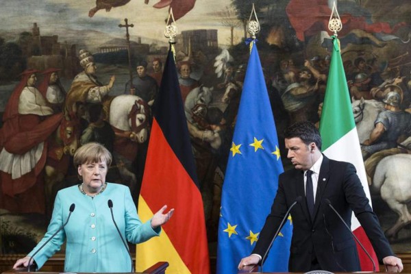 Renzi y Merkel apoyan acuerdo con África para frenar inmigración