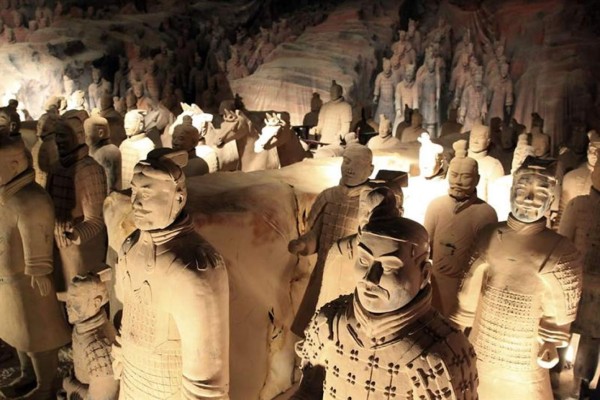 China destruye un falso Ejército de Terracota usado para engañar a turistas