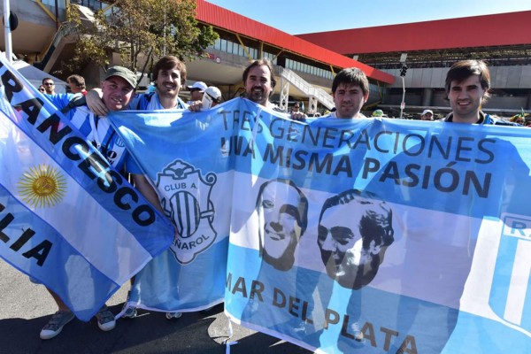 La 'albiceleste' de Messi eclipsa a Suiza en las calles de Sao Paulo