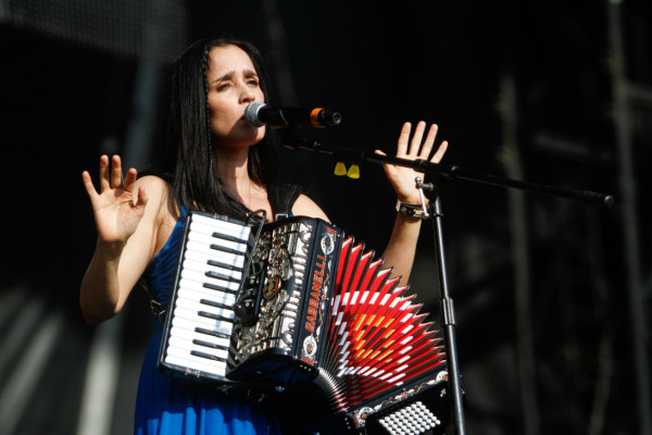 Julieta Venegas perdió la custodia de su hija