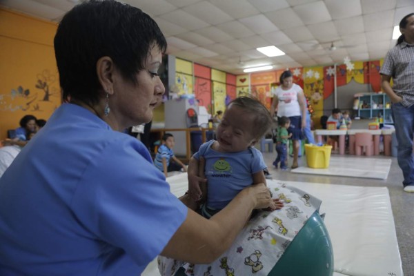 José Ángel lucha como un guerrero contra el síndrome de Down