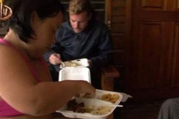 Supervivientes tienen un nuevo refugio en isla hondureña