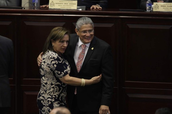 De transparente y democrático tildan proceso para elegir la nueva Corte