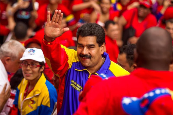 John Lennon y el 'Che' Guevara están 'juntos en el cielo': Maduro