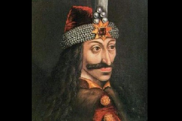 Aseguran haber hallado la tumba de Drácula en Italia