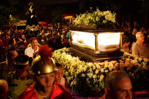 Miles asistieron al Santo Entierro de San Pedro Sula