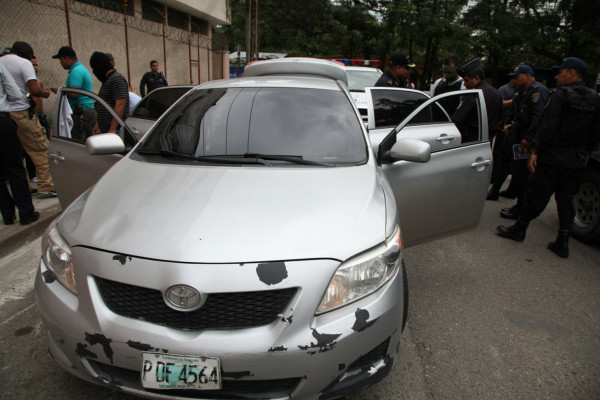 Capturan a dos supuestos sicarios