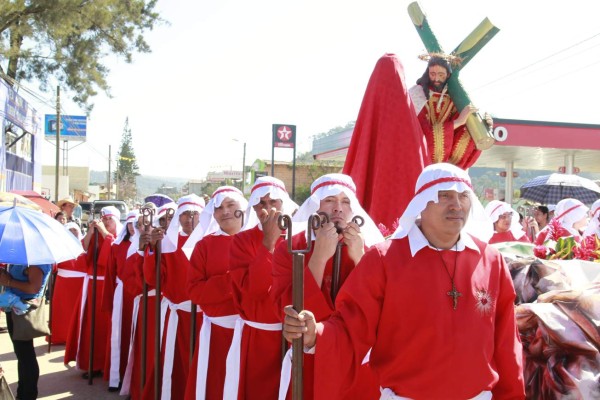 Honduras: Intibucá se luce con sus alfombras