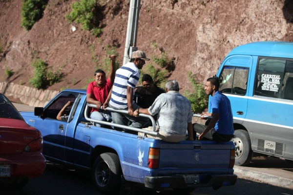 Transportistas suspenden paro en Honduras y van al diálogo