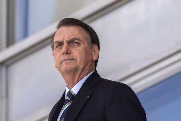 Bolsonaro parte rumbo a EEUU para reforzar alianza con Trump