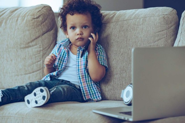 Niños y tecnología: ¿A qué edad darle un celular?