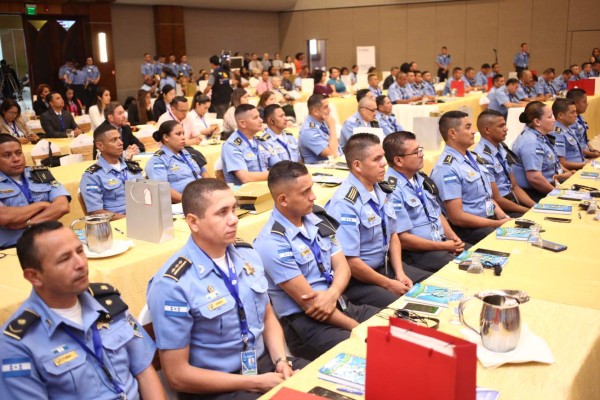 Honduras recibe a expertos en Policía Comunitaria de 11 países