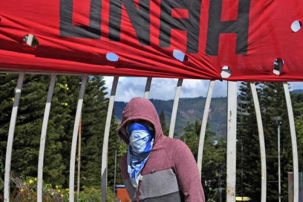 Unah cumple tres días tomada por detención de tres estudiantes