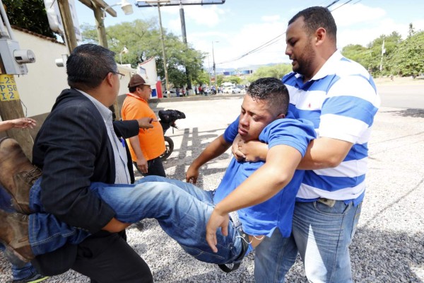 Violentos bloqueos en la Ciudad Universitaria