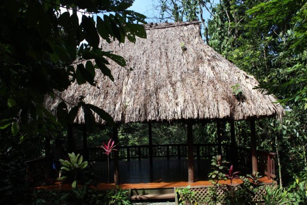 Disfrute el calor del Caribe de Honduras