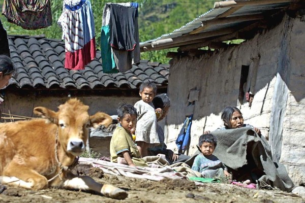 Bajo crecimiento no deja reducir nivel de pobreza en Honduras