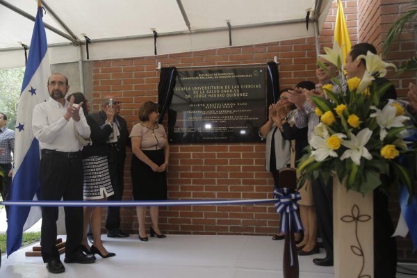 Edificio de Ciencias de la Salud enaltece la Unah-vs