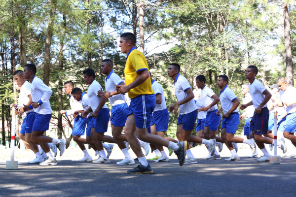 Definen agenda parlamentaria para 2014