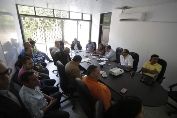 Banhprovi financiará renovación de flota del transporte público