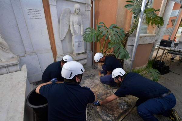 Misterio en el Vaticano: Abren tumbas de dos princesas, las encuentran vacías