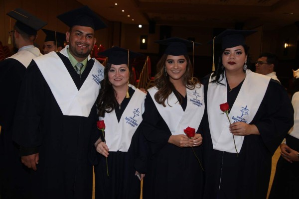 Graduación de la Universidad Católica de Honduras