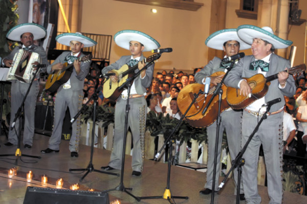 Elevan su voz para la Virgen de Suyapa