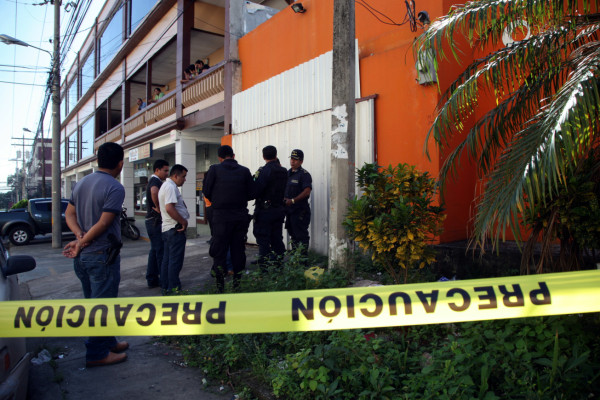 Muere guardia en tiroteo con ladrones en San Pedro Sula