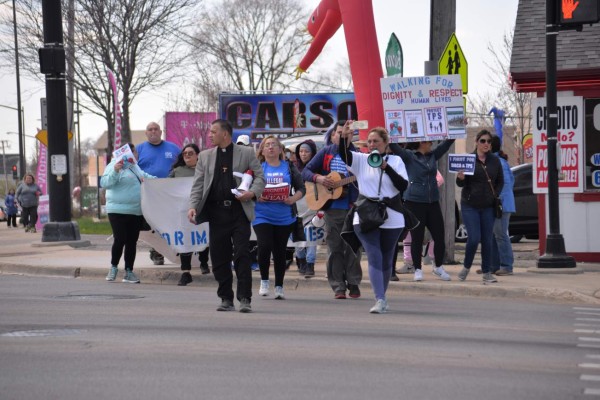 Decenas de personas protestan en EEUU por la separación de familias inmigrantes