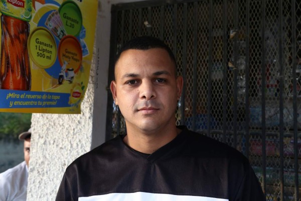 Calles de la Felipe Zelaya urgen reparaciones