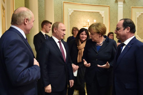 Putin anuncia un alto el fuego en Ucrania