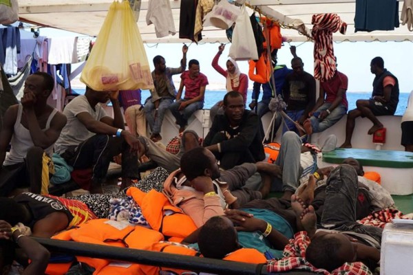 Italia ordena el desembarco de los 28 menores que están en el 'Open Arms'