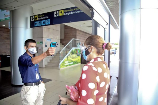 Cinco aerolíneas reactivan los vuelos al exterior esta semana