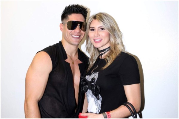 Tras anunciar su separación, Chyno Miranda estrena romance con una modelo