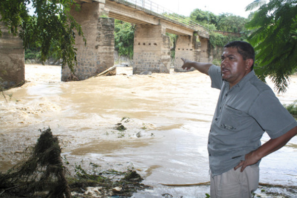 Lluvias continuarán por onda tropical 27
