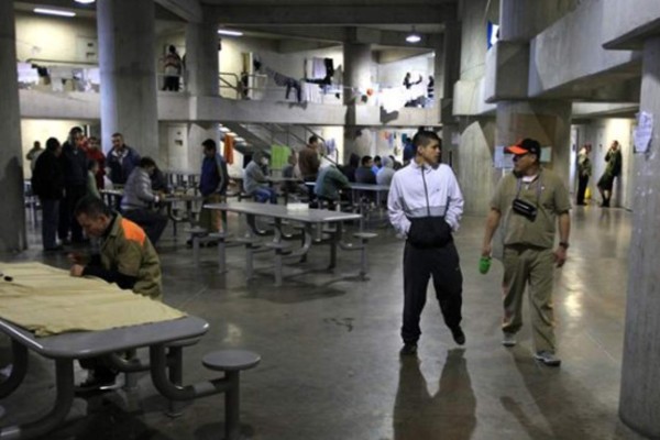 Presos emborrachan a custodio y se fugan de cárcel de máxima seguridad en Colombia