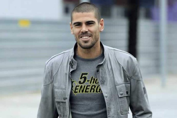 Valdés se despide de sus compañeros del Barcelona