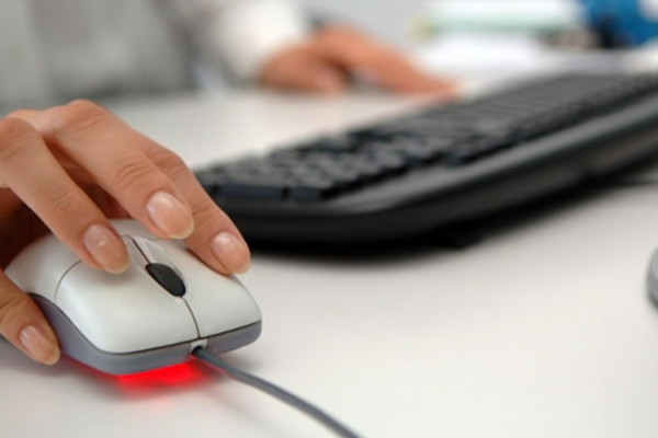 Crean sitio web de noticias falsas  