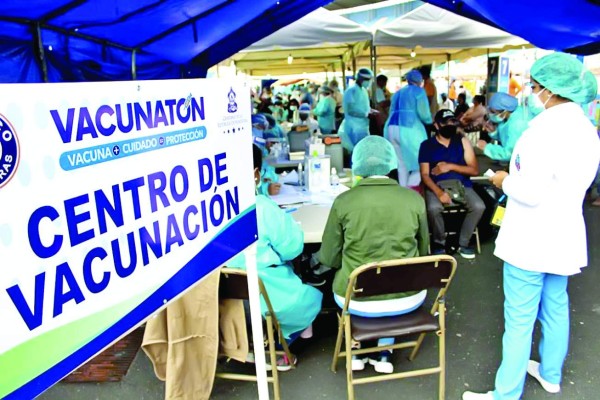 Inmunizarán a 35,000 hondureños en cuarto vacunatón