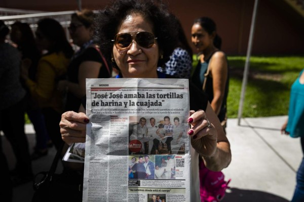 Hondureña que trabajó para José José le dio el último adiós