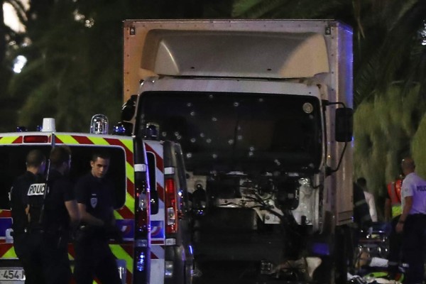 Los escalofriantes testimonios de los sobrevivientes del ataque en Niza