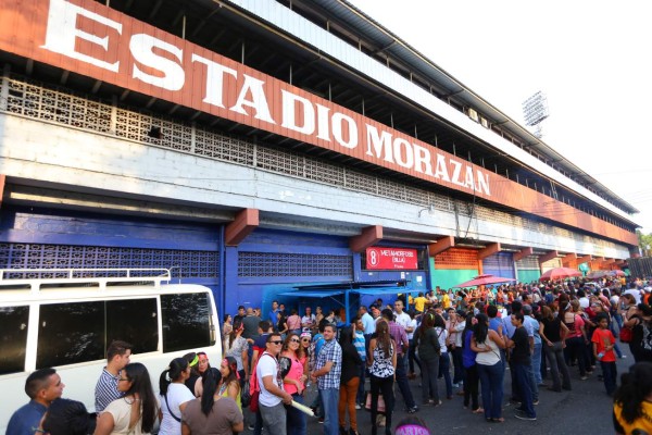 Ricardo Arjona vuelve a cautivar a sampedranos