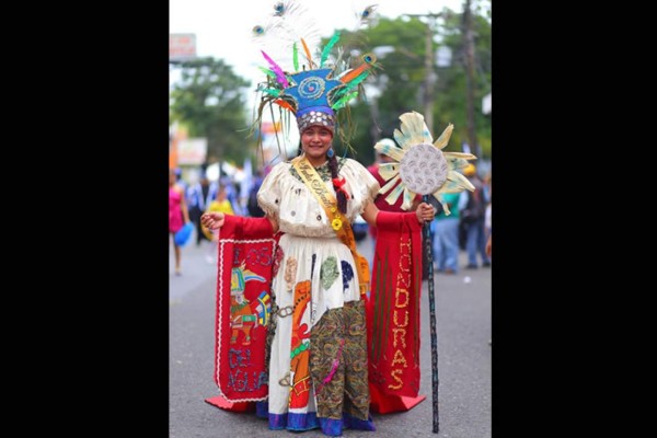 Estudiantes de San Pedro Sula, ovacionados por sus acrobacias