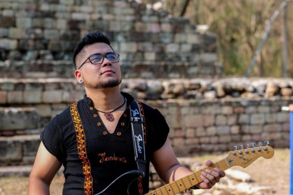 Mayas, garífunas y mestizos le dan brillo a Honduras en 'Ibagari Le' de Manu Martínez